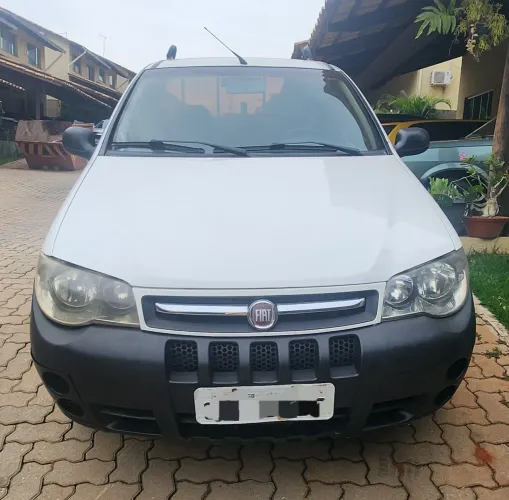 Fiat Strada 1.4 MPI Fire Flex 8V CS 2012