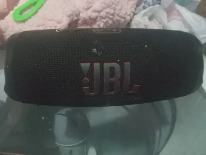 Vendo caixinha de som JBL