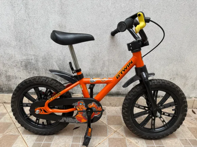 Bicicleta infantil aro 14 - Btwin modelo Robot 500 novíssima