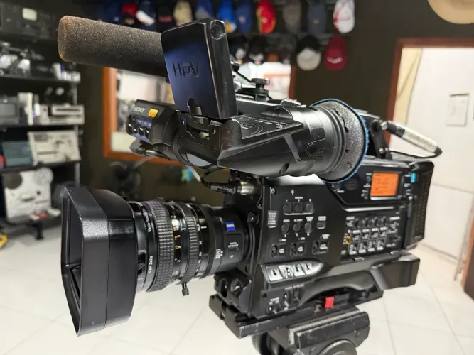 Vendo Câmeras F3K e 270S