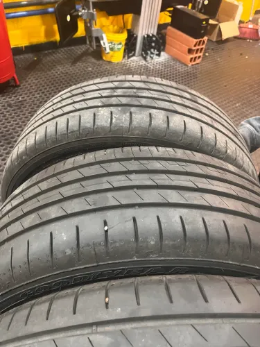 Pneu 205/45R18 Goodyear Eagle Touring