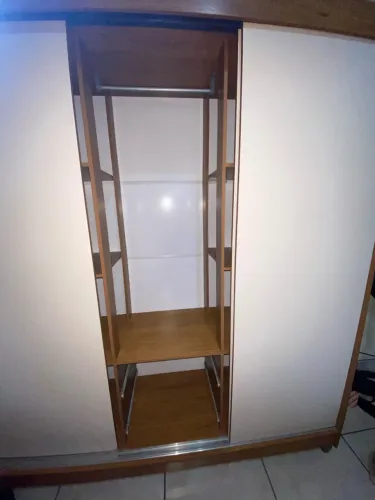 GUARDA ROUPA DE SOLTEIRO