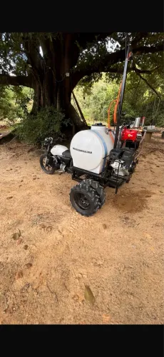 Vendo triciclo agrícola