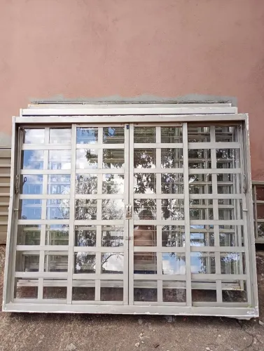 Janelas usadas a venda
