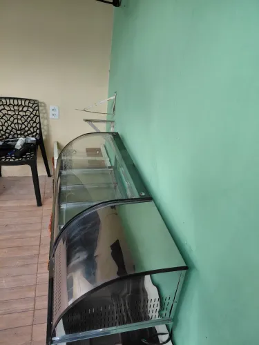 Vitrine refrigerada galopa 120cm x45cm.