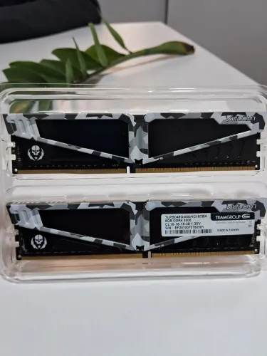 Memória ram ddr4 2x8gb 3.000mhz