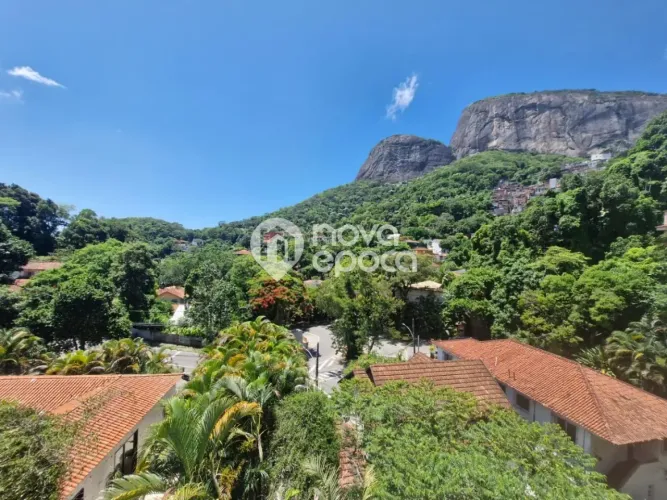 Gávea | Casa 5 quartos, sendo 2 suites