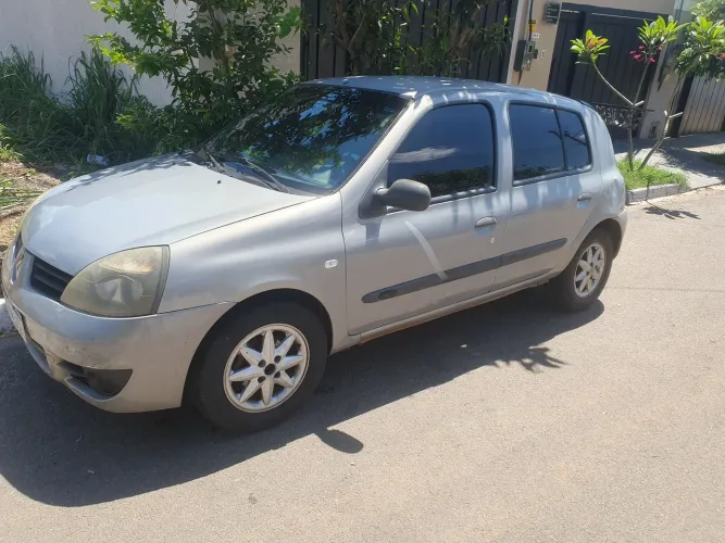 Renault Clio Authentique Hi-flex 1.0 16V 5P 2008