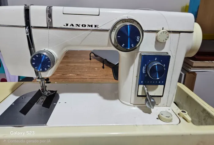 Maquina de costura domestica Jamone