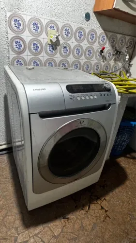 MÁQUINA LAVA E SECA SAMSUNG 10KG /// NÃO FUNCIONA (para usar as peças)