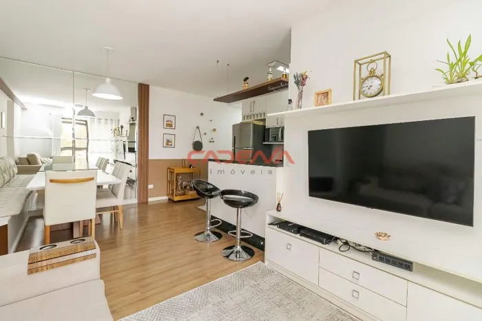 Apartamento com 2 quartos e 2 vagas para aluguel no Rebouças