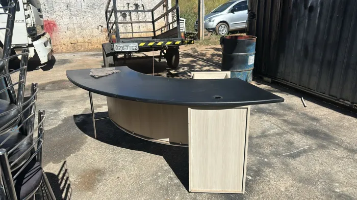 Mesa para escritório, usada!