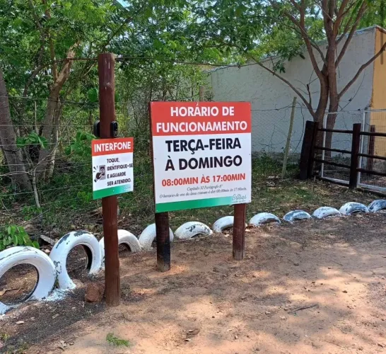 VENDO DOIS LOTES COND BRISAS DO RIO