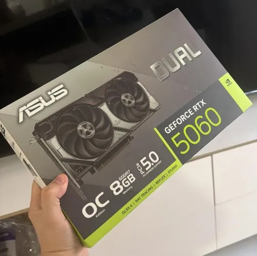 Placa de vídeo NVIDIA RTX 5060 8gb Asus NOVA
