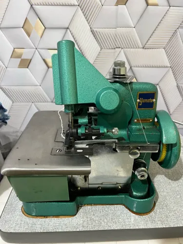 Máquina de Costura