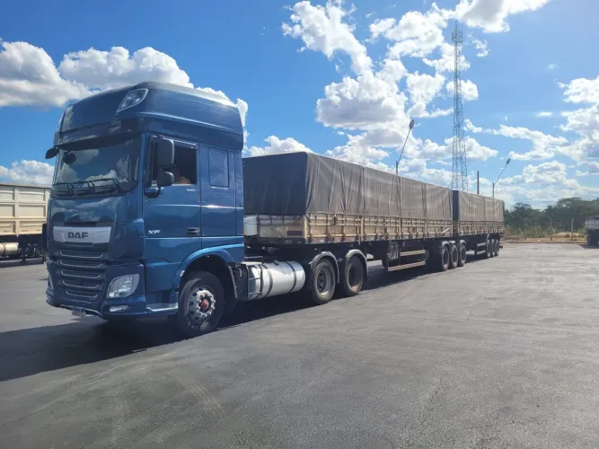 Carreta Graneleira 9 eixos