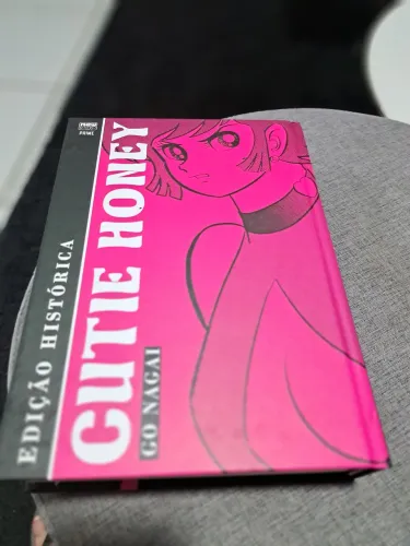 MANGA CUTIE HONEY EDIÇÃO HISTÓRICA