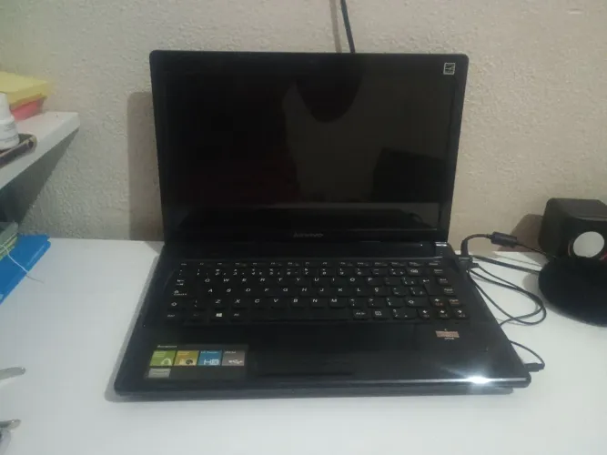 Vendo notebook Lenovo funcionando perfeitamente com carregador