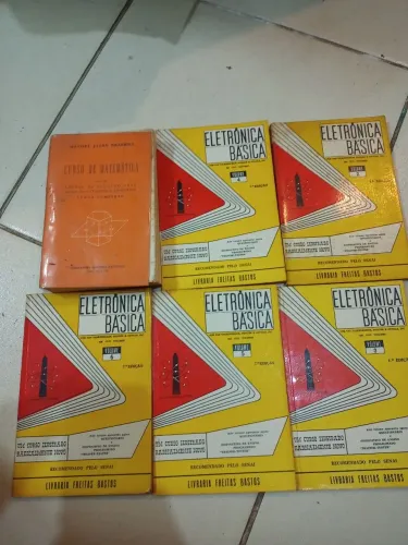 Doação livros matemática e eletrônica