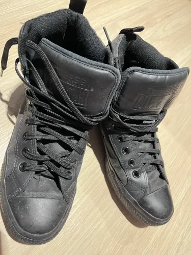 Tênis cano alto converse All Star chuck taylor preto