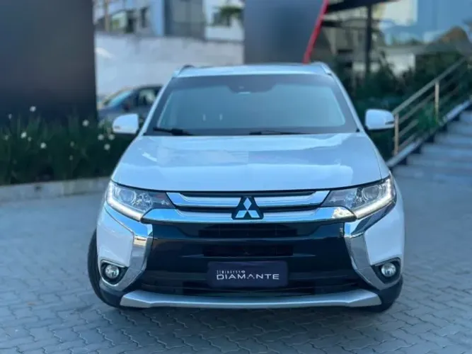 Mitsubishi Outlander Comfort 2.0 16V Aut. 2018
