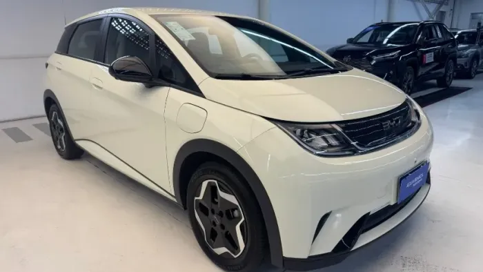 BYD Dolphin EV (Elétrico) 2025