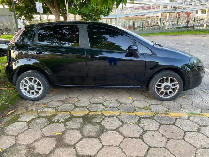 Fiat Punto Attractive Italia 1.4 F.flex 8V 5P 2013