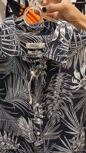 Camisa floral botão