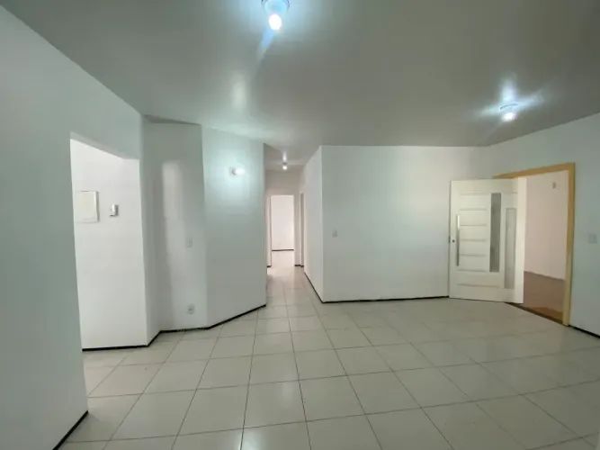 CASA À VENDA COHAFUMA | 4 QUARTOS 2 SUÍTES | 360M² | 7 VAGAS | R$550 MIL