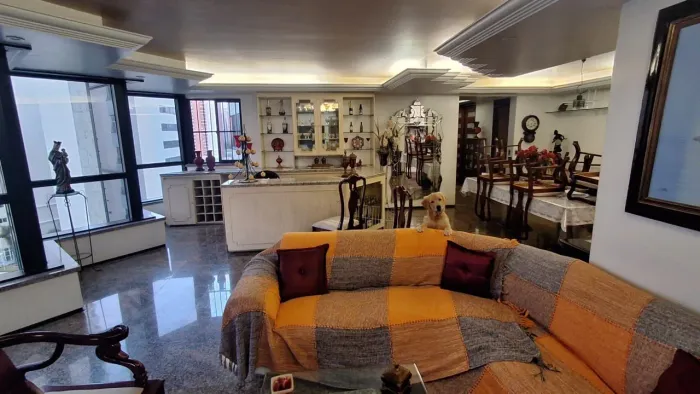 Apartamento de 04 Quartos, 03 Suítes na Aldeota!!!
