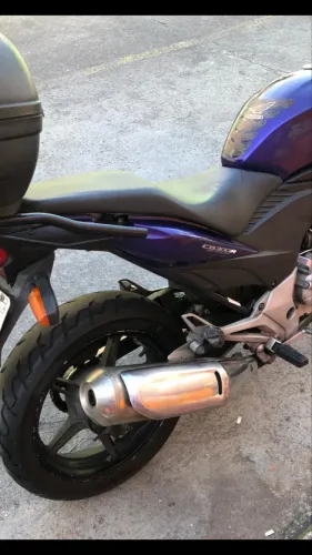 Cb 300 cabeçote novo, moto filé peguei numa dívida.