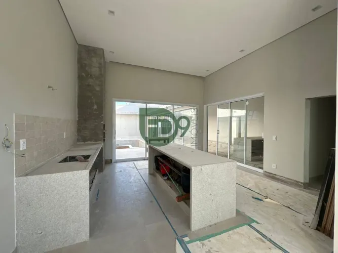 Casa com 3 quartos à venda, 285 m² por R$ 2.690.000 - Condomínio Residencial Jardim Tripol