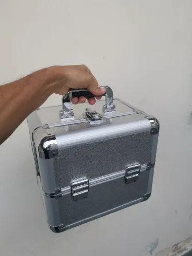 Bolsa Caixa Rígida Maleta Nescessaire Em Alumínio Interior Forrada Maquiagem Design Unhas