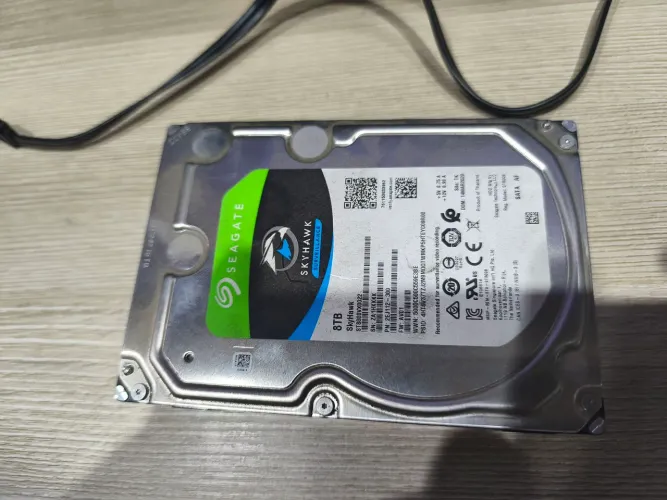 HD SEAGATE SKYHAWK 8TB 3.5" SATA III ? 7200 RPM / 256MB CACHE ? 100% SAUDÁVEL