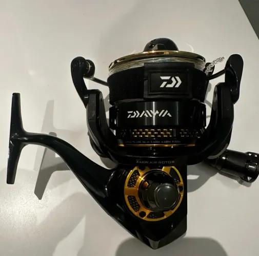 MOLINETE DAIWA SALTIGA 7000H DOGFIGHT