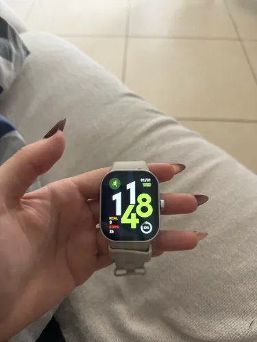 Smartwatch G18 Pro (Modelo F1680) - Estado de Novo + Carregador