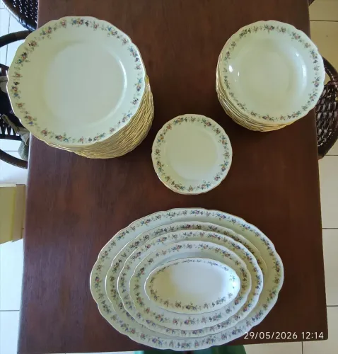 Aparelho de jantar anos Boêmia 1950