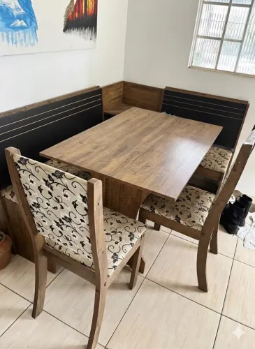 Mesa de canto