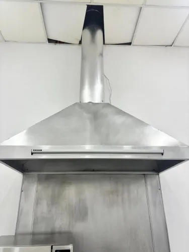 Coifa industrial com exaustor