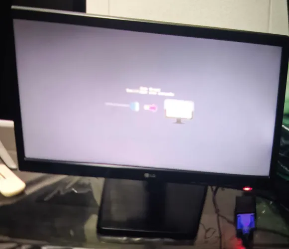 Vendo 3 monitores entrego na praça de coqueiral de Itaparica