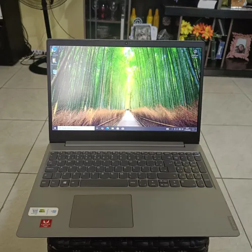 Notebook Lenovo Ryzen 5 3400U