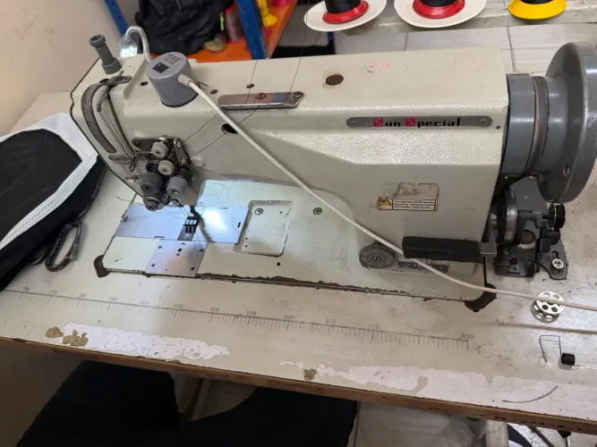 Máquina de costura industrial Pespontadeira 2 agulhas