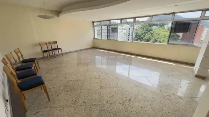 Cobertura em Copacabana | 150m² na Rua Barata Ribeiro, 3 quartos(1 suíte)