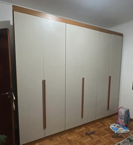 Guarda roupa novo 