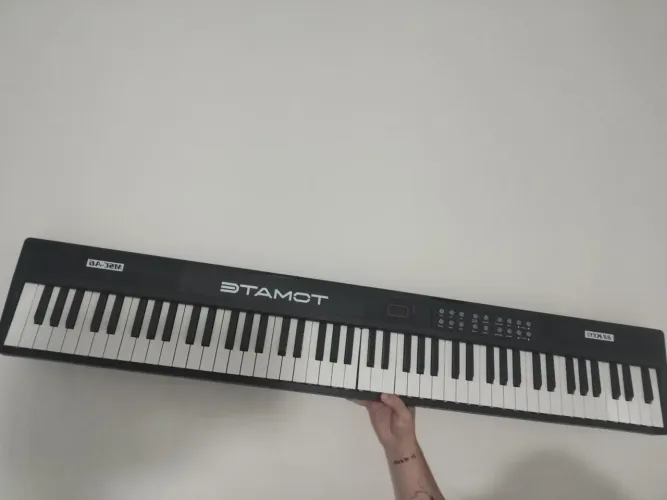 Piano Digital Retrátil (88 Teclas)