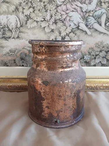 Leiteira de ferro antiga (somente decoração tem furos) 