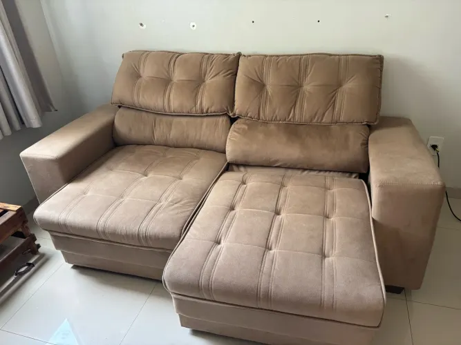 Sofá Retrátil e Reclinável