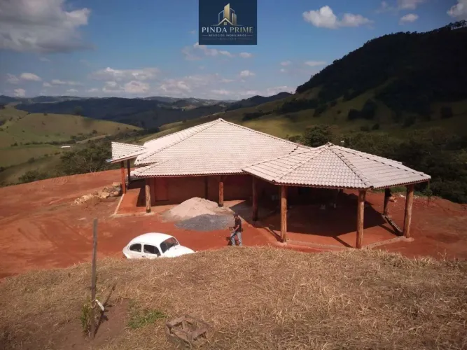 Sítio à venda em Cambuí, SAnta edwirgem, com 2 quartos, 280m²