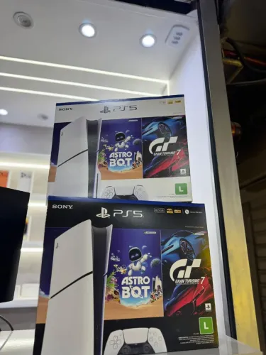 PS5 COM DOIS JOGOS<br>MÍDIA FÍSICA 1TB R$3800,00<br>MÍDIA DIGITAL 825GB R$3500,00