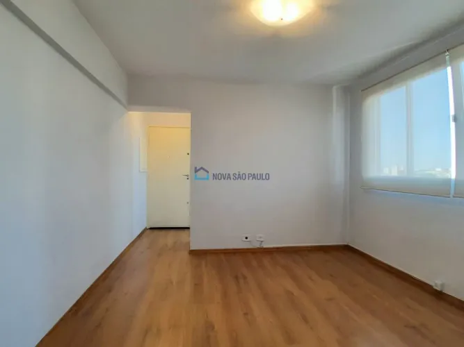 Apartamento a venda Vila Mascote. 1 quarto suíte. 2 banheiros. 1 vaga. Vago.